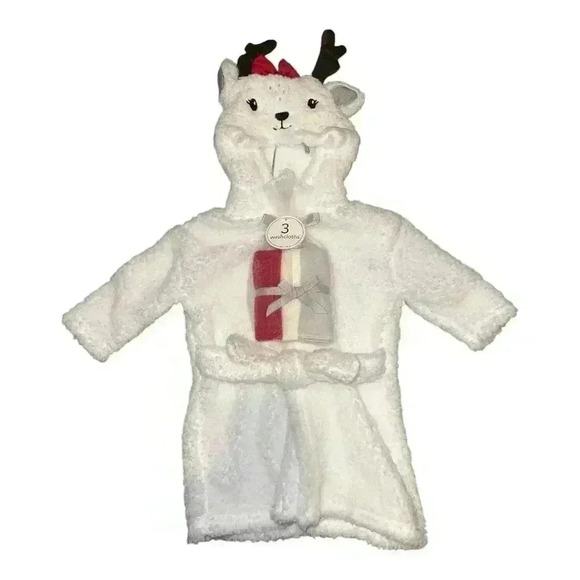 Modern Baby Girls White Sherpa Reindeer Robe, 0-9 Months - Picture 1 of 4